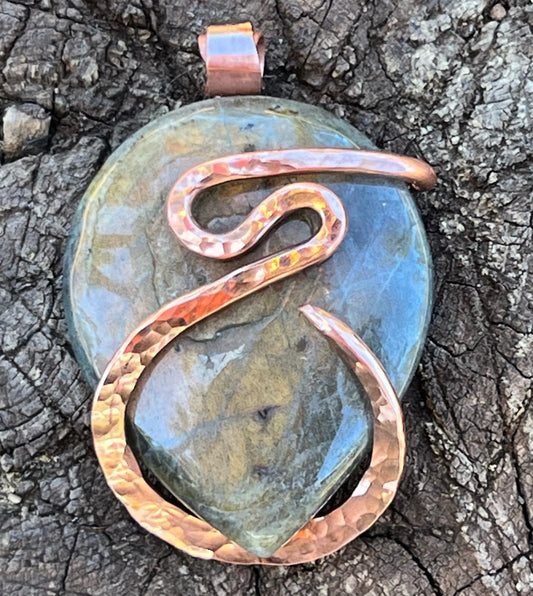 Labradorite with copper twist